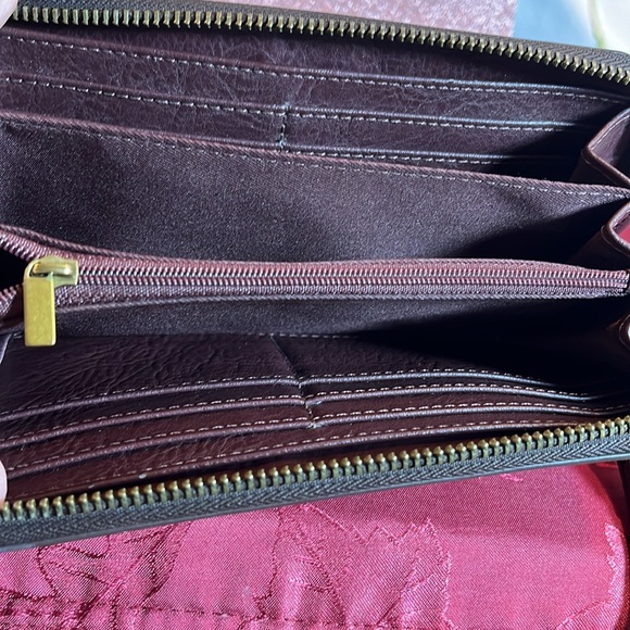 Multi Colored Fossil Wallet-EUC - Picture 6 of 8